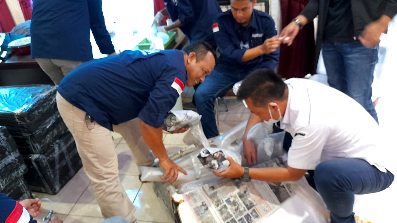 KKP dan Bea Cukai Gagalkan Penyelundupan 130 Ribu Benih Lobster