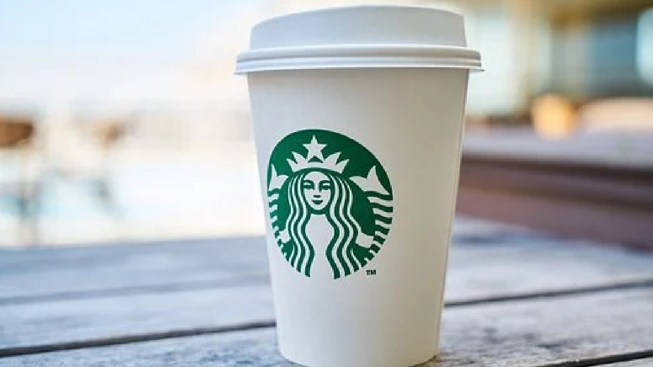 Starbucks Setop Semua Aktivitas Bisnis di Rusia